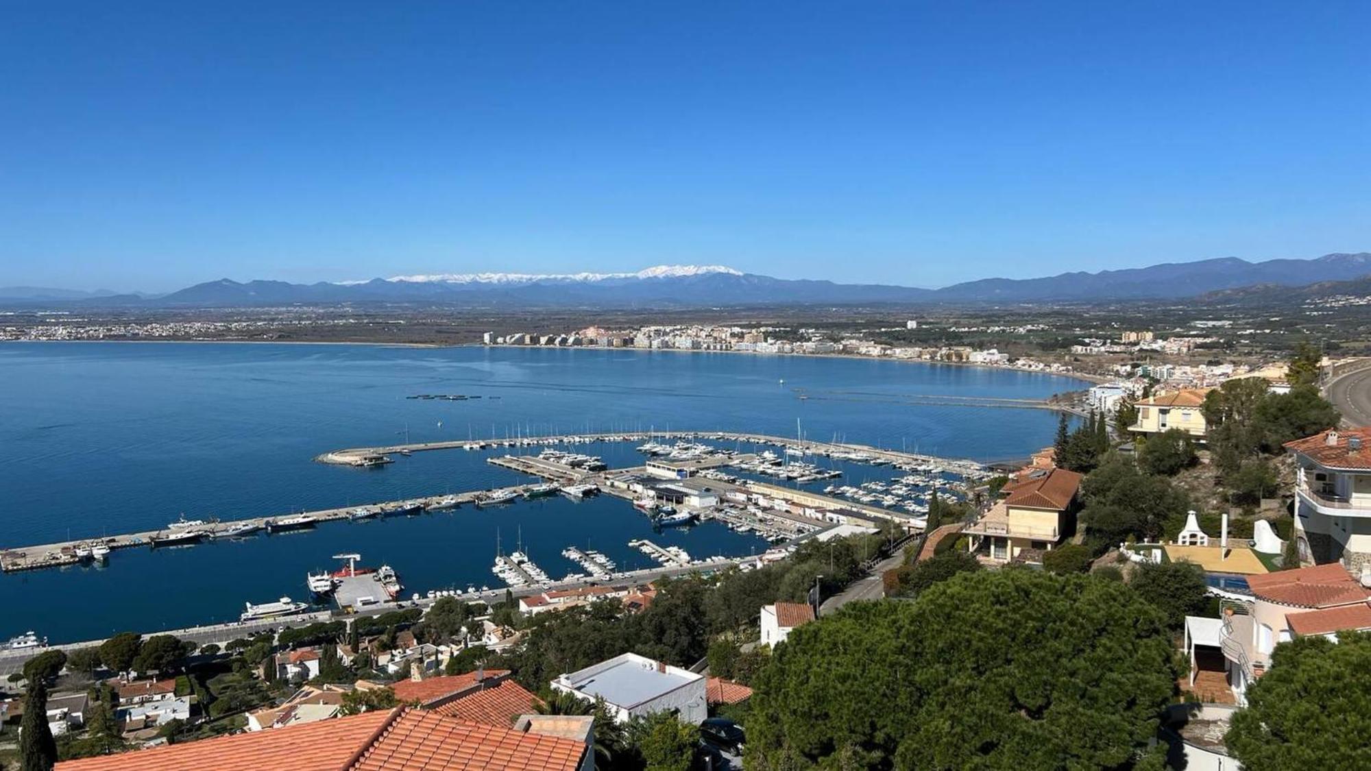 Precioso Piso Con Vistas Espectaculares Del Mar Av-50 Daire Roses Dış mekan fotoğraf