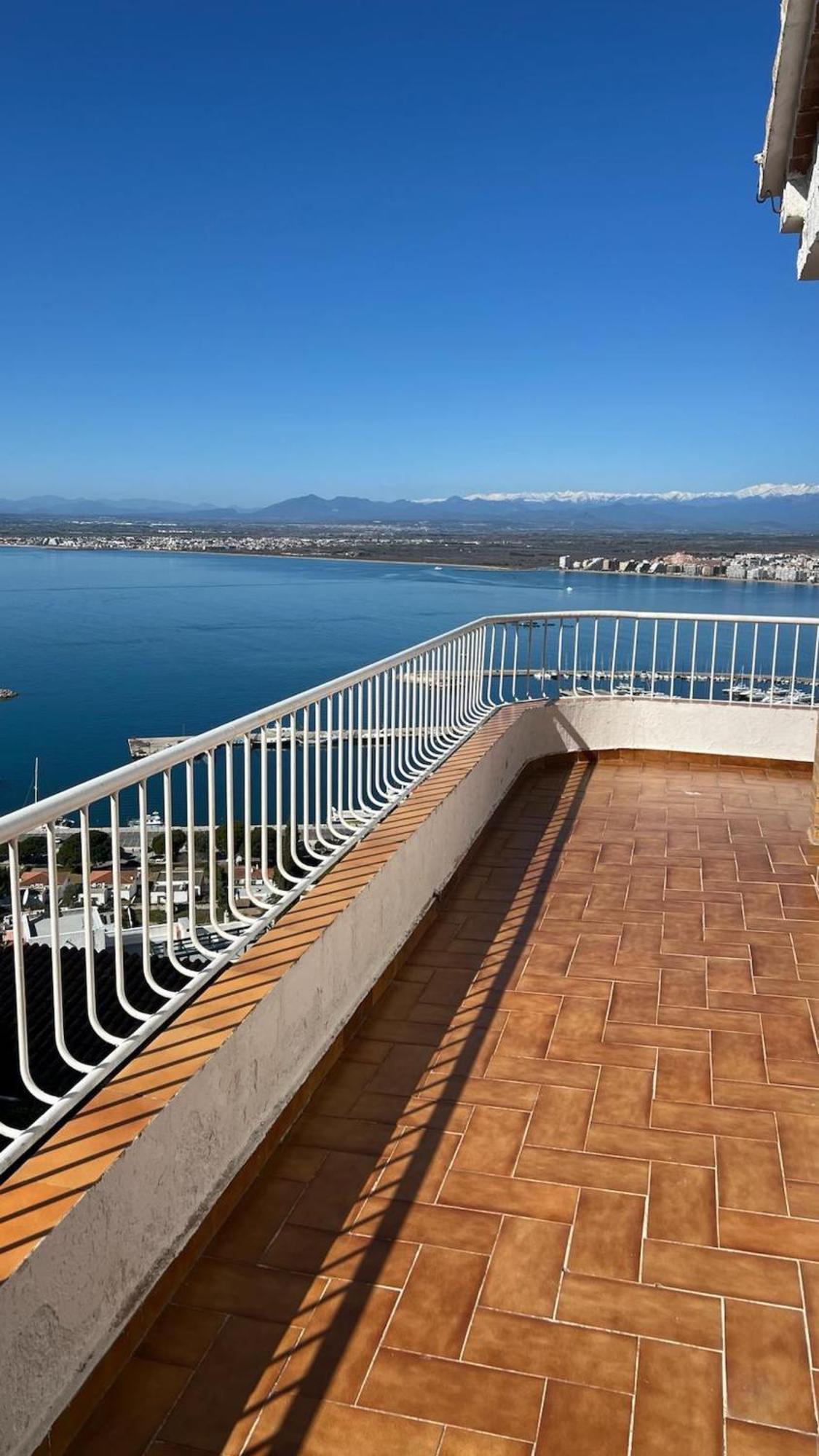 Precioso Piso Con Vistas Espectaculares Del Mar Av-50 Daire Roses Dış mekan fotoğraf